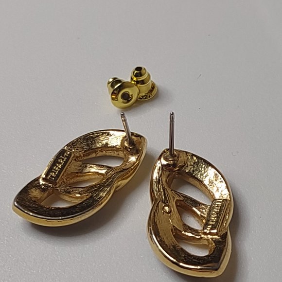 Vintage Trifari Black And Gold Tone Earrings - Picture 10 of 13